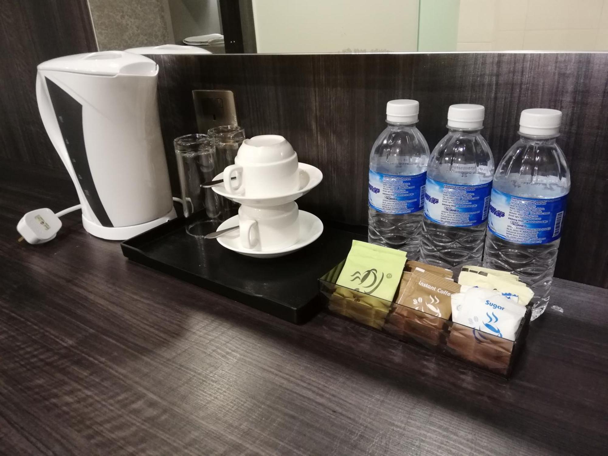 Ease Hotel Kota Kinabalu Eksteriør bilde
