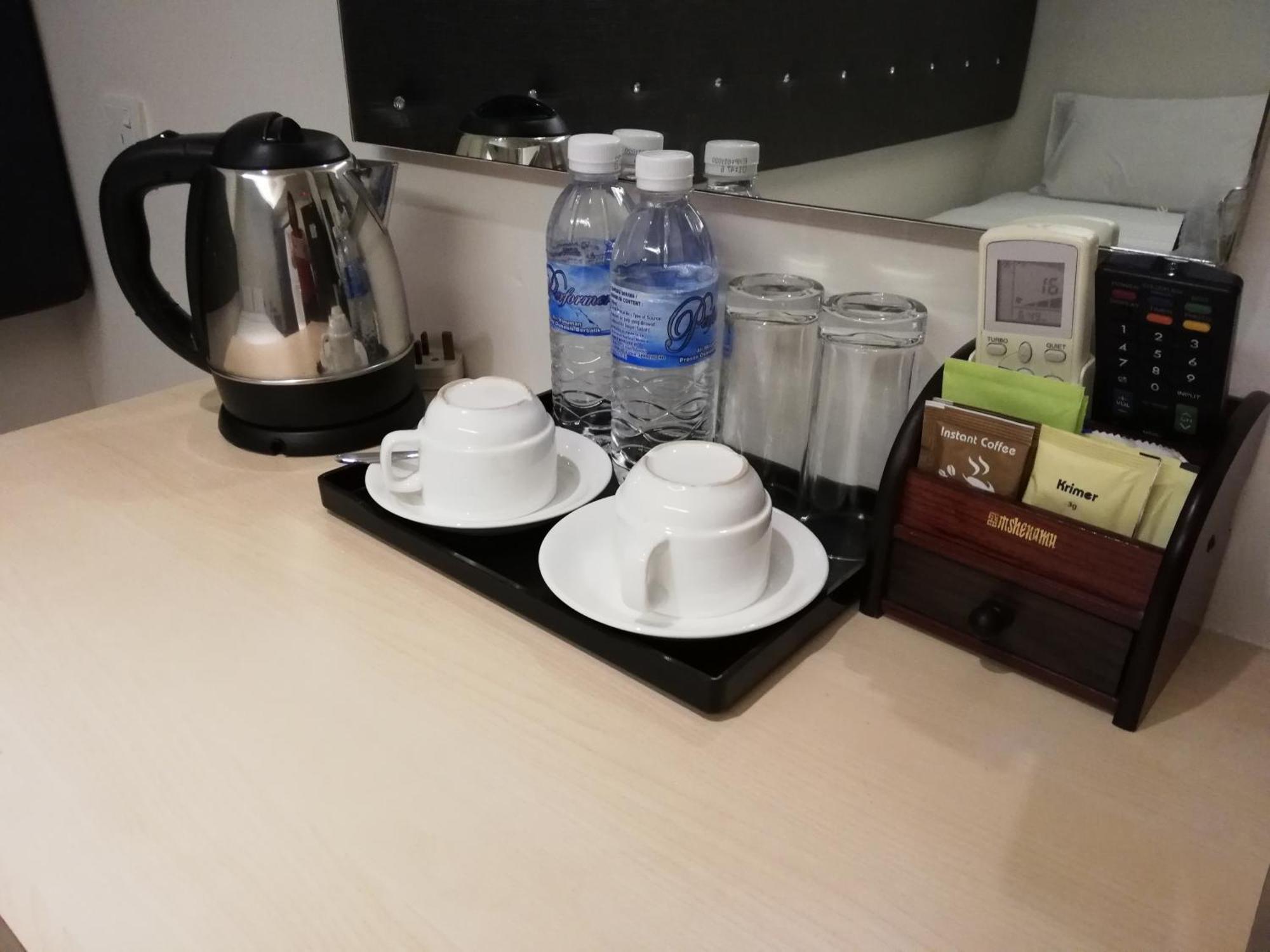 Ease Hotel Kota Kinabalu Eksteriør bilde