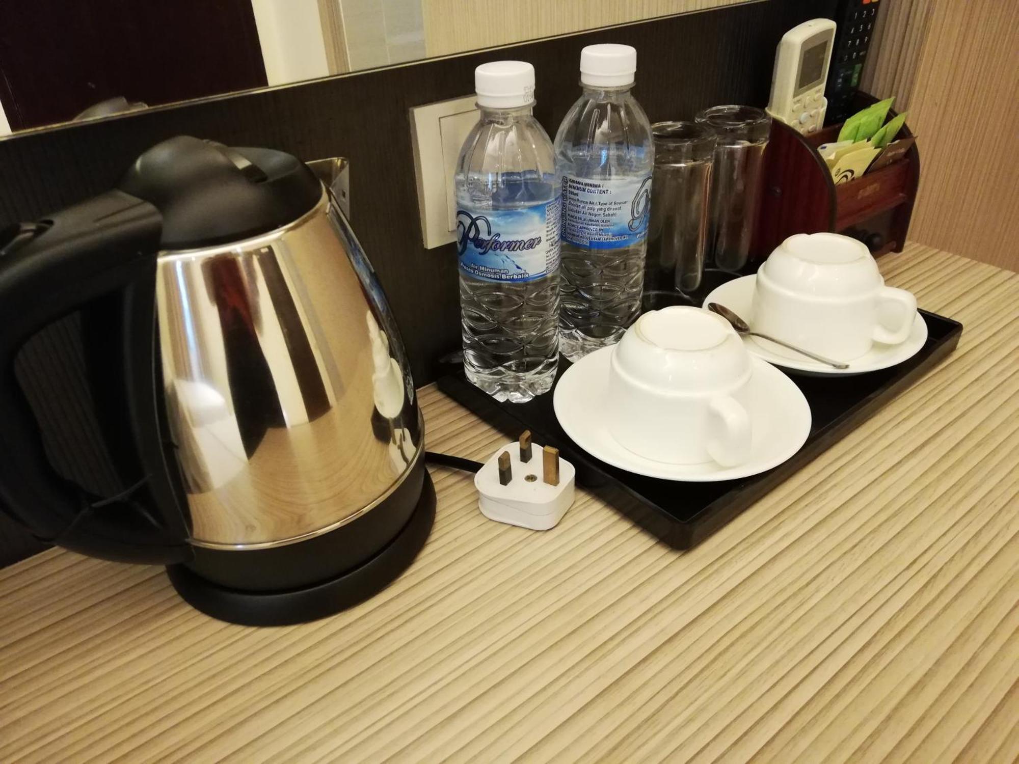 Ease Hotel Kota Kinabalu Eksteriør bilde