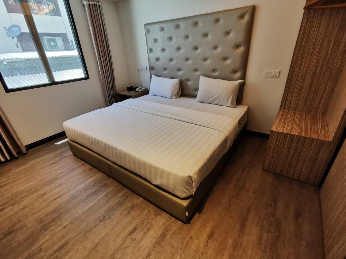 Ease Hotel Kota Kinabalu Eksteriør bilde